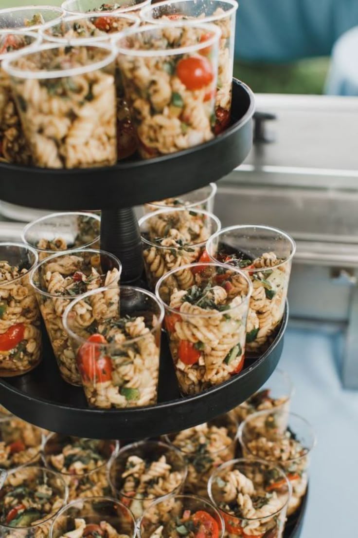 13 Cheap Graduation Party Food Ideas You Can Easily Make - Its Claudia G