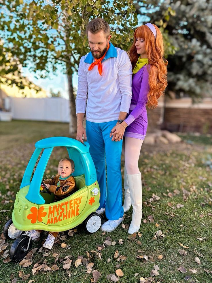 Since 2011 Neil Patrick Harris Shows His Family’s Halloween Costumes And This Year They Went All Out