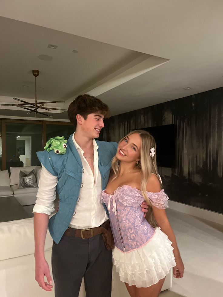 couple costume- Rapunzel and Flynn
