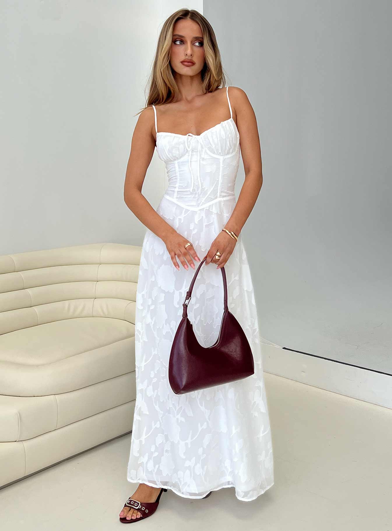 whitemaxi