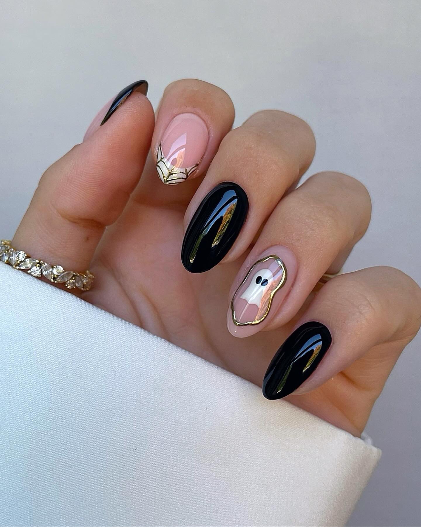 nails.by.iz__1760507402_3743729890135666591_45185477696