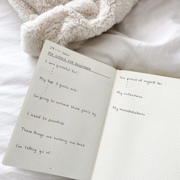 Journal Prompts For Goal Setting: Beginning of a New Month