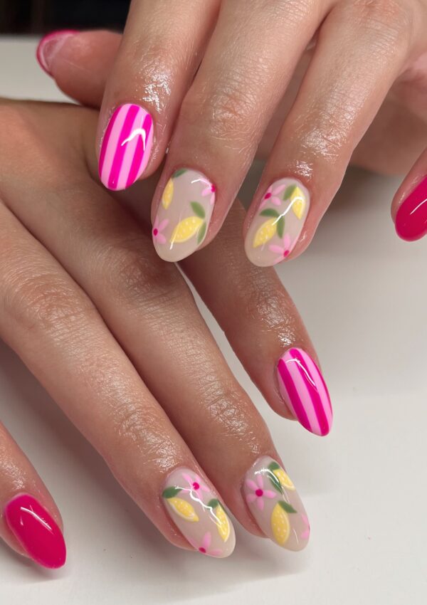 The Pretty Summer Nail Ideas To Copy Right Now