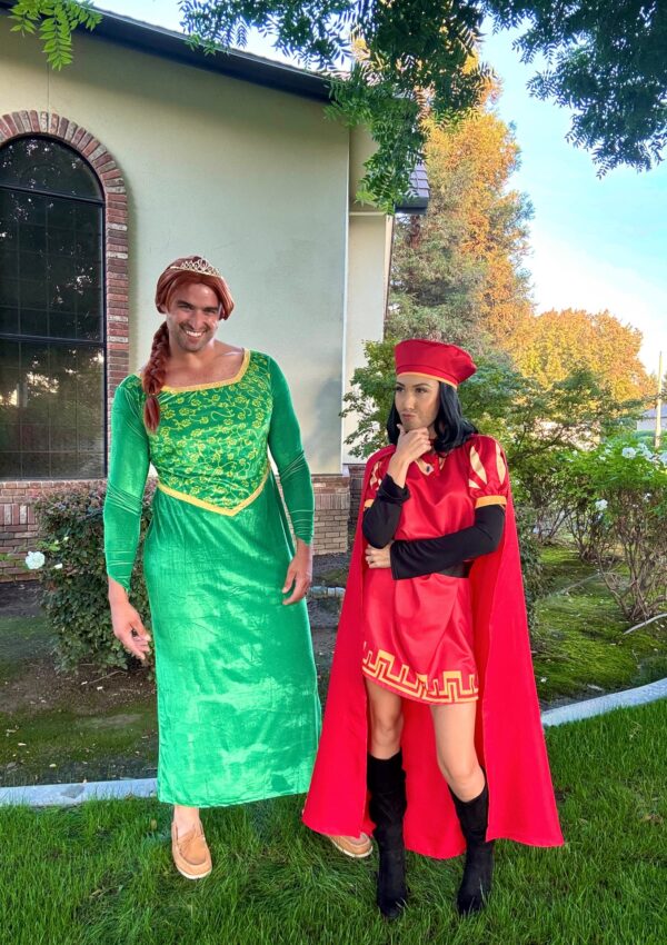 25 Funny Couples Costumes That’ll Have Everyone Laughing