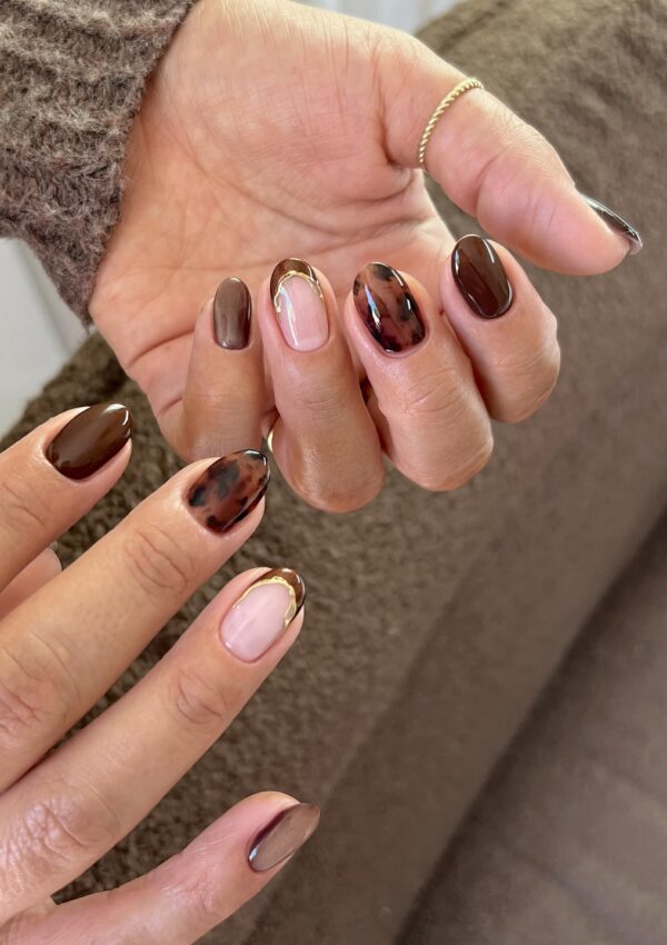Save These September Nails For Your Next Fall Manicure